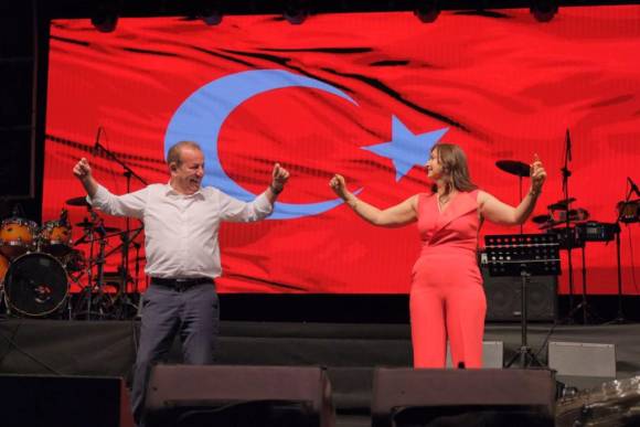 19 Mayıs'ta Bolu'da Ece Seçkin rüzgârı esti
