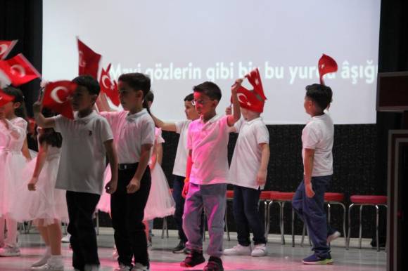 ÖĞRENCİLER OKUDU, OYNADI, EĞLENDİ…
