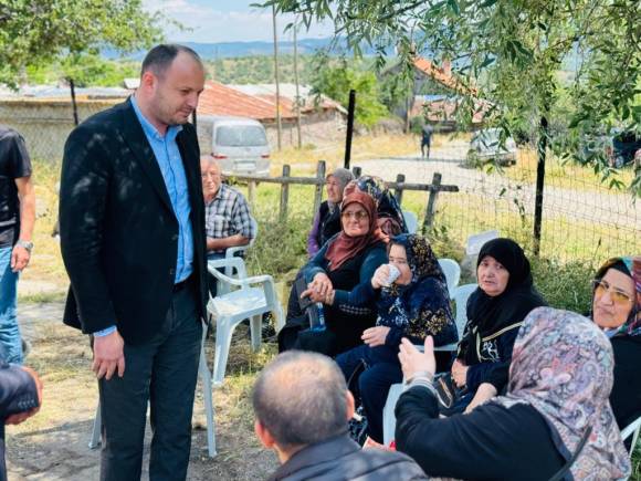 KÖY HALKIYLA BULUŞAN AKGÜL, TALEPLERİ DİNLEDİ