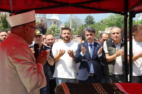 Bolulu yangın şehidi son yolculuğuna uğurlandı