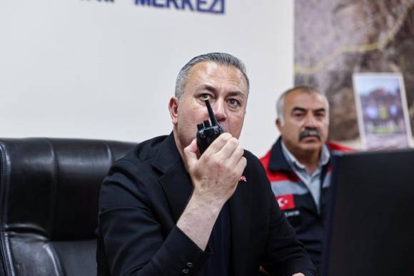 Bolu'nun Temizlik Formülü Sivas'ta!   İzmarit Atana Anında Ceza