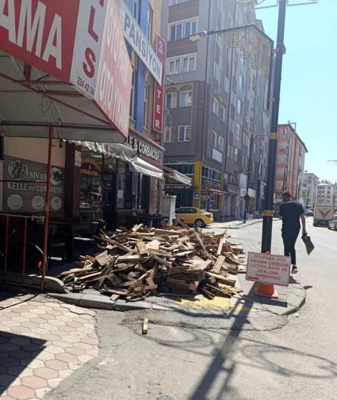 Bolu'nun Temizlik Formülü Sivas'ta!   İzmarit Atana Anında Ceza