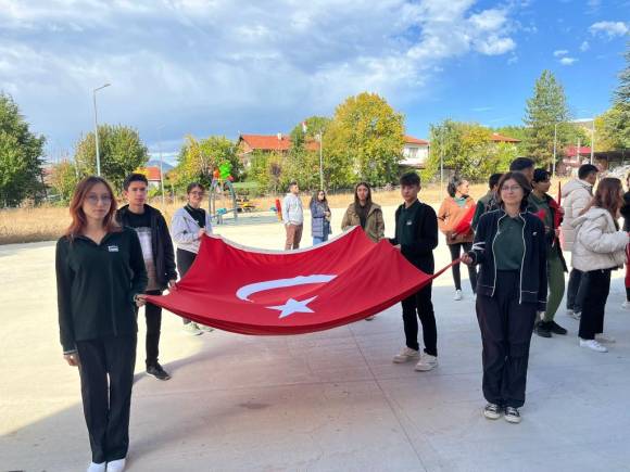 Sebenli Öğrenciler, Filistinle Omuz Omuza