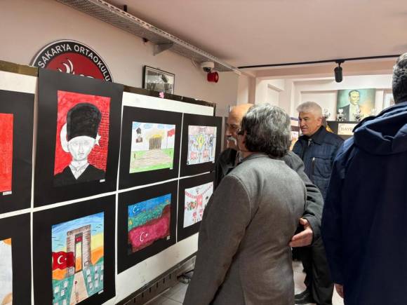 Bayrak Sevgisi Tuvale Yansıdı