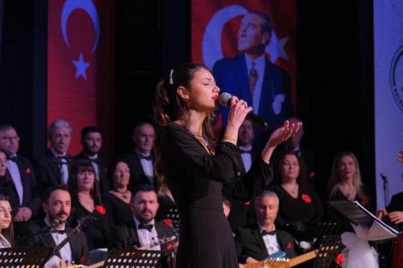 Edip Akbayram Şarkılarıyla Anıldı