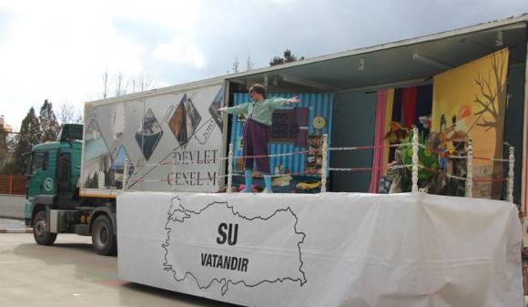Miniklere Su Tasarrufu Dersi Sahneye Taşındı