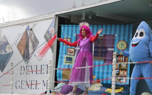 Miniklere Su Tasarrufu Dersi Sahneye Taşındı