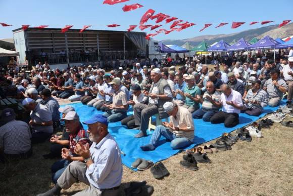 Acısu Bayramı'na Binlerce Kişi Katıldı